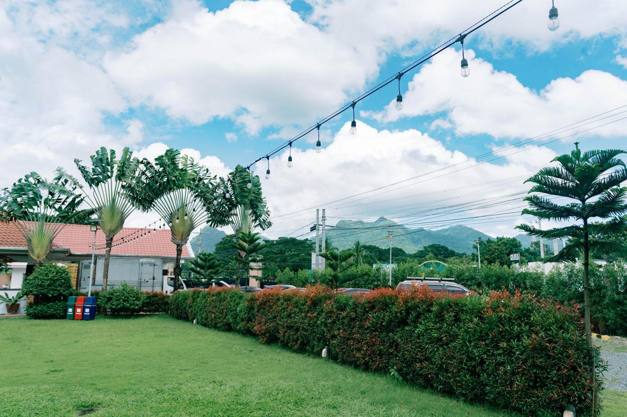 3 Peaks Resort & Boutique Hotel Lipa City Bagian luar foto